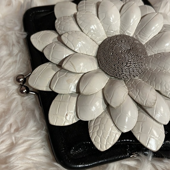 Brighton sunny days coin purse - Picture 9 of 10